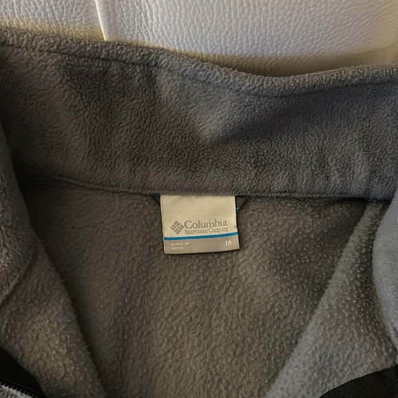 Men’s Columbia Crew Neck Zip Up Sweater - Picture 3 of 4